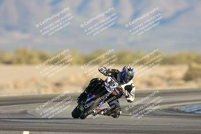 media/Dec-07-2025-CVMA (Sun) [[3e7d2de5dc]]/Race 17-Amateur Formula Middleweight/